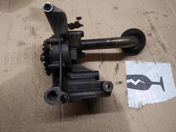 06A115105 06A115105B 06A115105D 06A115105C 1124931 XM216600AA насос масляний VAG Ford