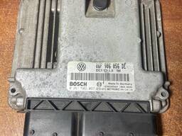 06F906056DE 0261S02097 блок управления двигателя VW Golf Touran 2,0FSI