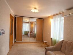 1 - кімн. пр. Правди (р-н ТЦ 'Океан'). Меблі. Техніка.