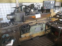3М151. Круглошліфувальний станок