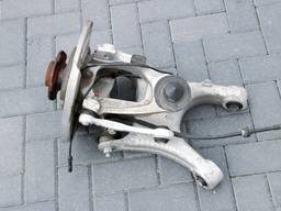 6770984 цапфа комплектная задняя правая рычаг BMW X5 E70.