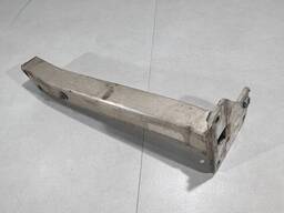 68143955AB - Кронштейн усилителя переднего бампера на Jeep Cherokee 5 поколение