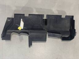 68207948AA - Дефлектор радиатора на Jeep Cherokee 5 поколение