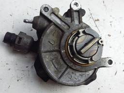 68739010 вакуумный насос BMW X5 E70, X6 E71 X6 M 4.4.