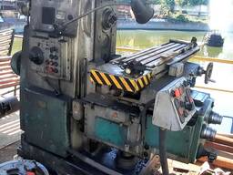 6Т82Г горизонтальний консольно-фрезерний верстат.