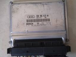 8D0906018AA 0261206896 блок управления двигателя Audi A4 1,8 AVV