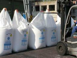 Аміачна селітра. Склад: 34,4% - Азот (N).