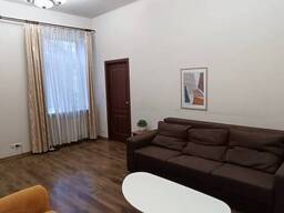 Продам 2-к квартиру з автономним опаленням в Центрі/Старокозацька