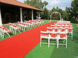 Аренда красной дорожки с ограждением, дорожка на выпускной