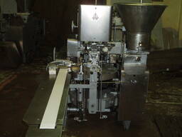 Автомат фасувальний М6-АРТ для фасування сиру в брикети.