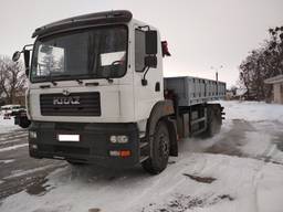 Автомобіль бортовий з краново-маніпуляторною установкою