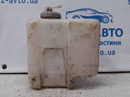 Бачок радіатора (розширювальний) Mitsubishi Pajero Wagon 3 3.2 Дизель 4M41 1999 (б/у)