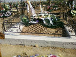 Бетонные площадки на кладбище