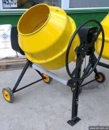 Бетономешалка Betoniar MB 125 (Словения)