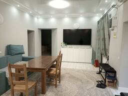 Без комісії. Продам 2-х поверховий будинок в центрі Одеси.