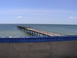 Без комісії. Продам базу з виходом до моря.