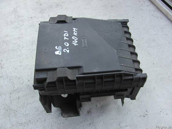 Блок предохранителей Volkswagen Passat B6 2005-2010 2.0 TDI