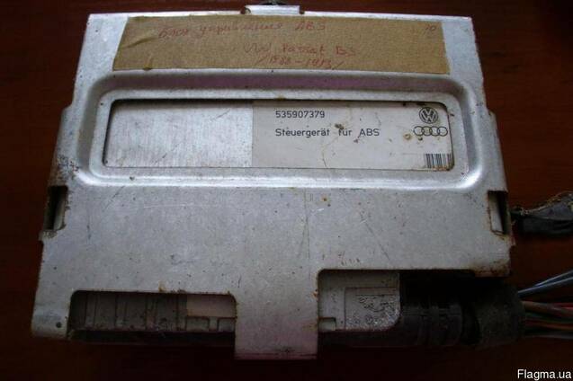 Блок управления ABS Volkswagen Passat B3 535907379