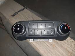 Блок керування обігрівачем (кондиціонером) Hyundai IX35 97250-2Y000