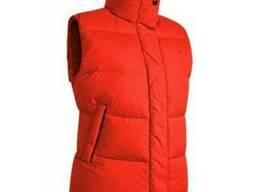 Болоньевая жилетка, стеганная, с двумя карманами