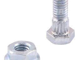 Болт крепления сегмента косы жатки - овал John Deere H158342