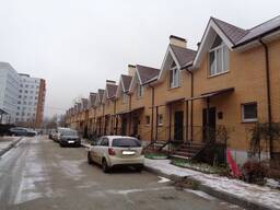 Будівництво таунхаусів «під ключ» у Києві та Київській області.