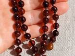 Чарівне намисто із благородного бурштину вишневих відтінків, янтарні кульки 8 мм - фото 1