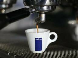 Чашка с блюдцем LavAzza