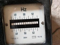 Частотомер EMR, 73\10, 48-50-52Hz. 220в. Германия, -1шт. 15