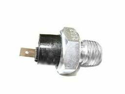 Датчик аварийного давления масла двигателя