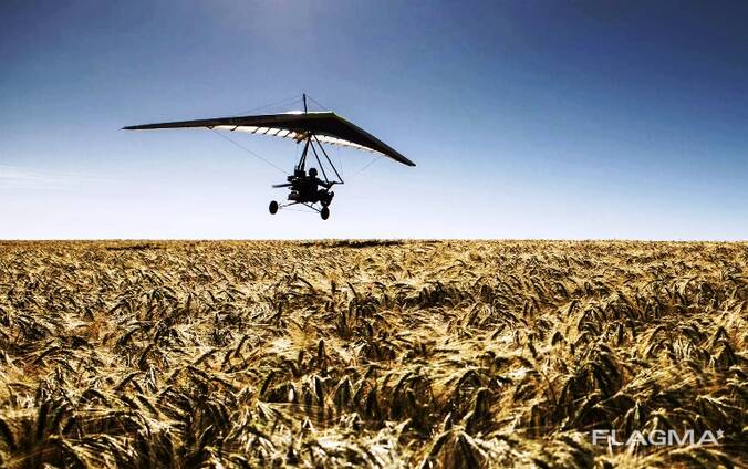 Дельтоплан для бризкання пшениці