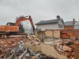 Демонтаж, знесення, розбирання будинків та ін. будівель