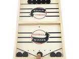 Деревянная настольная игра Быстрые шайбы Foosball 35х22 см с резинкой и 10 фишками - фото 1
