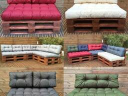 Дерев'яний диван з палет