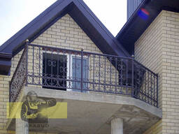 Дизайн балкона, балконні перила, гарний балкон