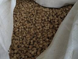 Пеллета древесная сосна 70% дуб 30% 8мм