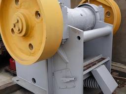 Дробилки: щековая СМД-108: валковая СМ-1096: