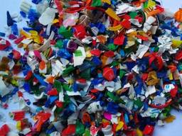 Дробленая крышка от ПЭТ бутылки чистая мытая