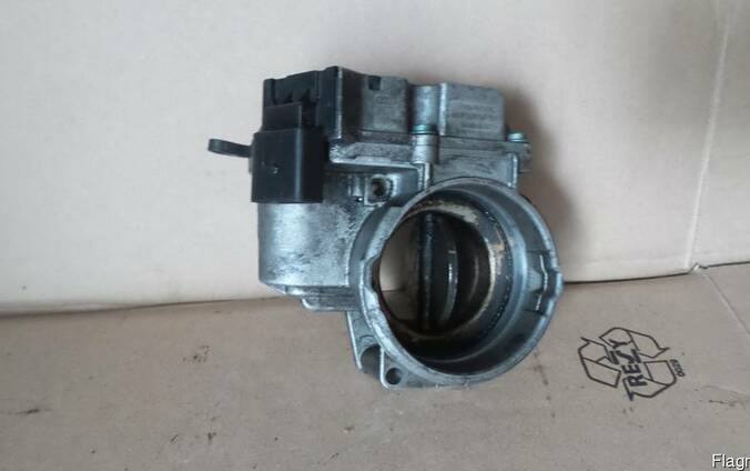 Дроссельная заслонка Volkswagen Passat B6 2005-2010 1.9 TDI