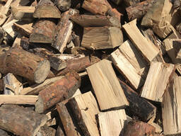 Продам дрова колотые, чурка 30-40 см. для отопления акация/дуб, ясень/берест/клен)