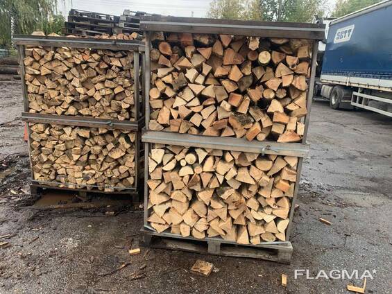 Дрова рубані