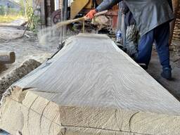 Дубова свіжопиляна дошка