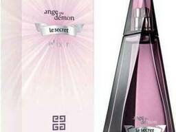 Духи для настоящих дам: Carolina Herrera, Hugo Boss, Kenzo