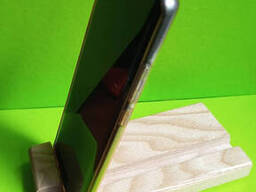 ЕКО подставка универсальная под телефон з натурального дерева (бук)