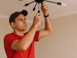 Монтаж люстри Одеса. Встановлення люстр в Одесі. Викликати електрика Одеса