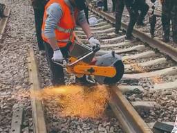 Lithium Battery Rail Cutter / Rail Cutting Machine/Abrasive Rail Saw