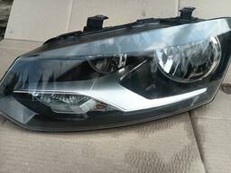 Фара передня ліва VW Polo хетчбек 09-15 рік 6R1941007E