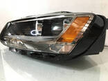 Фара передняя левая VW Jetta 2011-2018 30941043, 5C7941005J желтый уголок