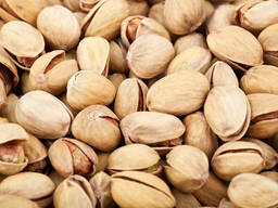 Фисташка соленая жареная и сырая.