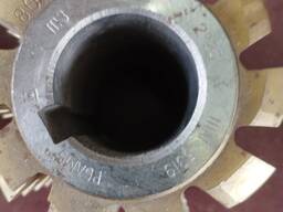 Фреза червячная модульная m=3 кл. А 20°шаг 53/9 2°25' Р6М5 Ф80х70х32 киб 4161  1988г